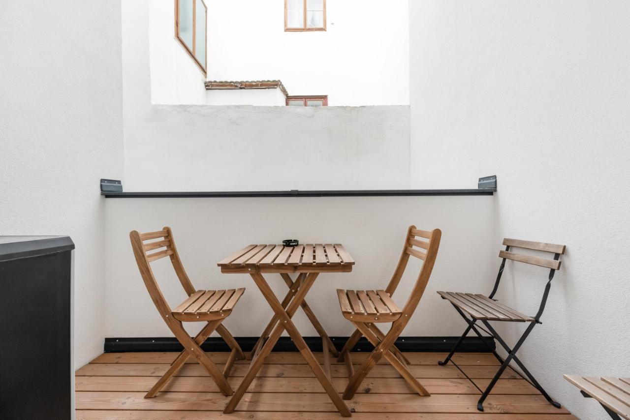 Zwischen Schoenbrunn Und Zentrum, Neues In Gruenruhelage Bei Schoenbrunn Apartment Wien